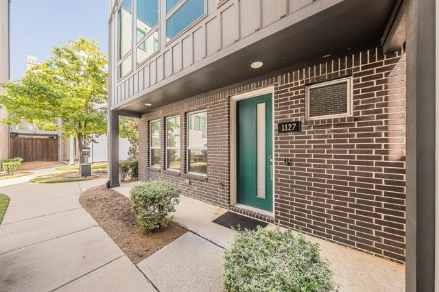 1127 Lavender Rdg in Dallas, TX - Building Photo