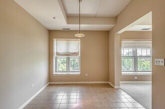 410 W Mahogany Ct in Palatine, IL - Building Photo - Building Photo
