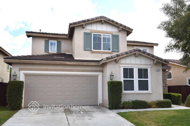 property at 1066 Queen Annes Ln