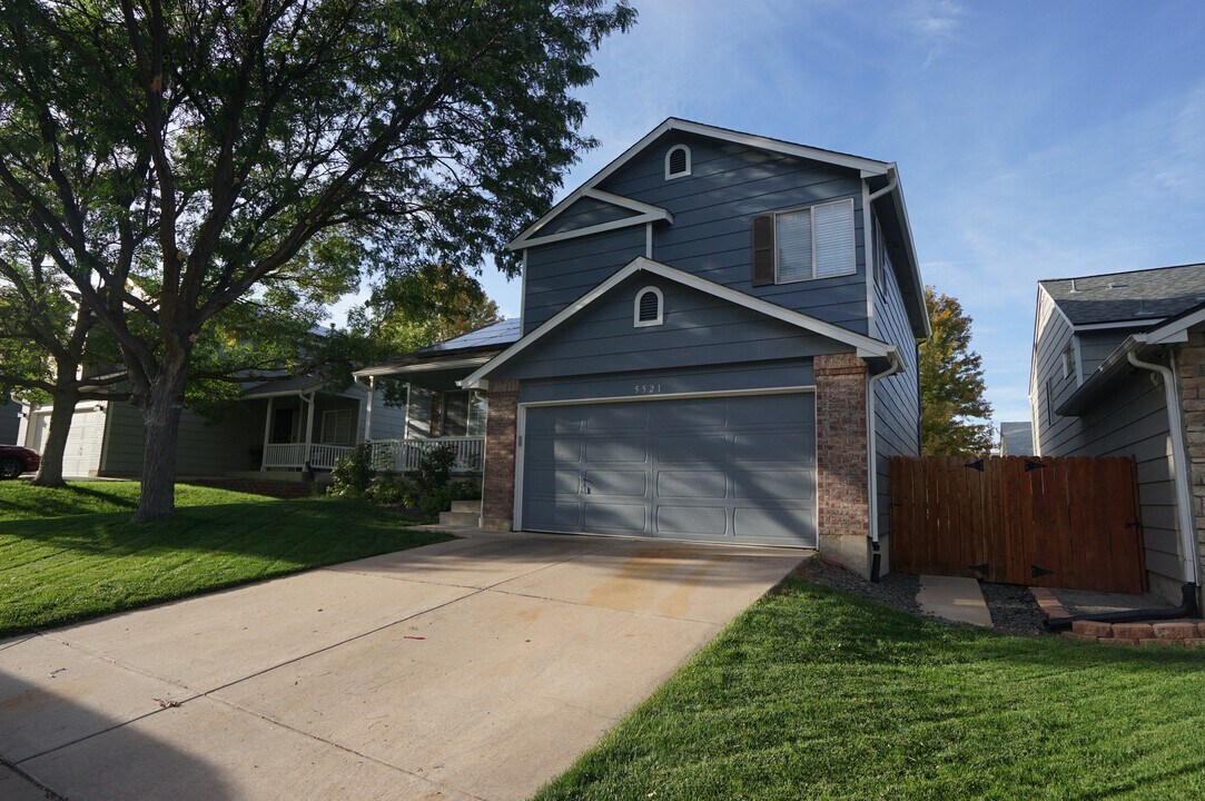 5221 Hudson Cir in Thornton, CO - Building Photo