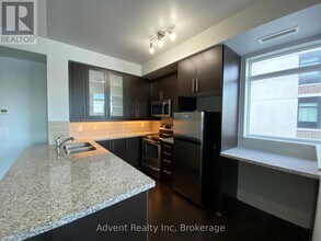 131 Upper Duke Crescent in Markham, ON - Building Photo - Building Photo