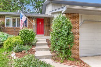 577 Hilltop St in Longmont, CO - Building Photo - Building Photo