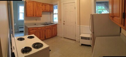 11 Hickok Pl in Burlington, VT - Building Photo - Building Photo