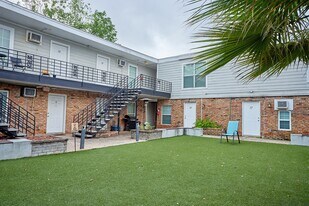 1419 Hawthorne St in Houston, TX - Building Photo
