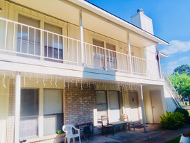 Excellent 4plex in NW Houston all 2 Beds in Houston, TX - Building Photo
