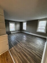 1488 E Thacker St, Unit 2 in Des Plaines, IL - Foto de edificio - Building Photo