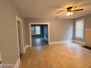 511 Ivy St in Jacksonville, FL - Building Photo - Building Photo