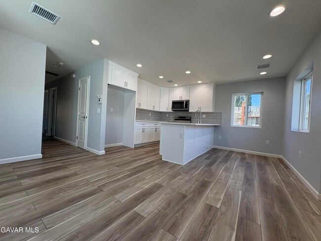 5309 St Laurent Pl in Palmdale, CA - Building Photo - Building Photo