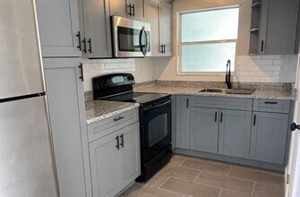 4636 Irene Loop, Unit 1 in New Port Richey, FL - Building Photo - Building Photo