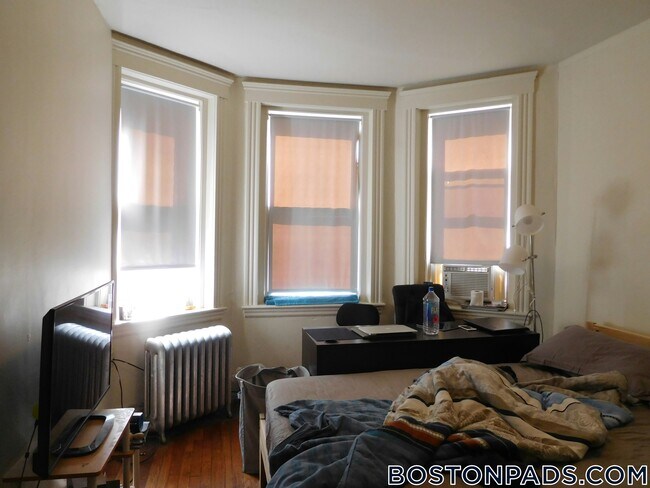 property at 1175 Boylston St