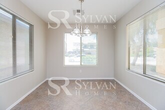 10648 E Wallflower Ln in Florence, AZ - Building Photo - Building Photo