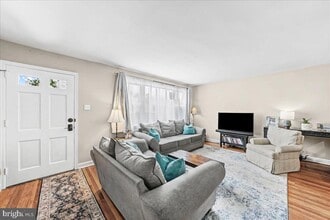 4 S Chester Ave in Aldan, PA - Building Photo - Building Photo