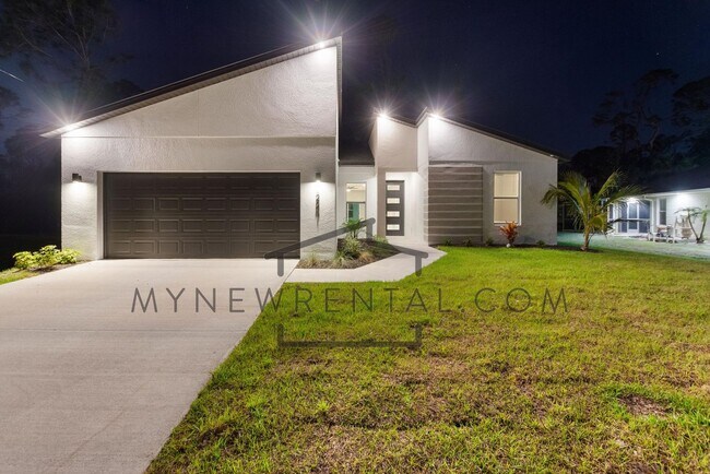 2241 Nordendale Blvd in North Port, FL - Building Photo - Building Photo