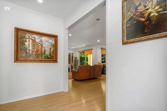 58 Maple Ash in Irvine, CA - Foto de edificio - Building Photo