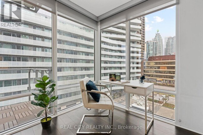 property at 29 Queens Quay E