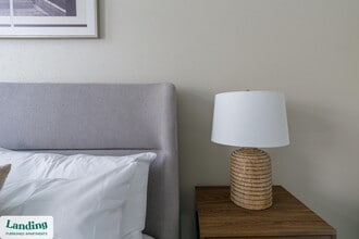 18101 Point Lookout Dr, Unit 379 in Houston, TX - Building Photo - Building Photo