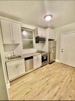 3720 N Clark St, Unit 2 in Chicago, IL - Building Photo