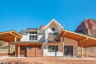 106 Castle View Dr in Basalt, CO - Building Photo