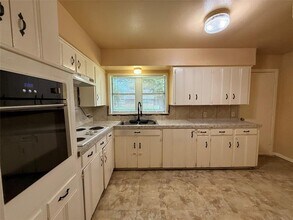 10407 Homestead Rd in Houston, TX - Building Photo - Building Photo