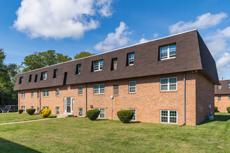 Towne Point Apartments in Dover, DE - Building Photo - Building Photo