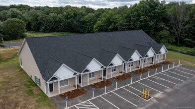 7 Loomis Rd in bolton, CT - Building Photo - Building Photo