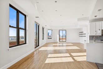 415 Newark St. in Hoboken, NJ - Building Photo - Building Photo