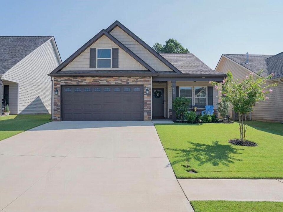 550 Ridgeville Crossing Dr in Inman, SC - Building Photo
