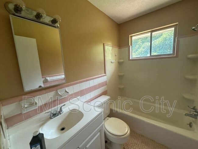 1220 Gadd Rd in Chattanooga, TN - Building Photo - Building Photo