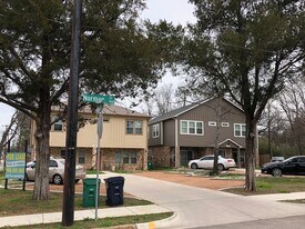 1107 Norman St in Denton, TX - Building Photo