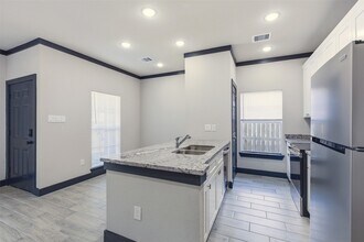 9412 Crofton St in Houston, TX - Building Photo - Building Photo