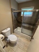 308 NE Independence Ave in Lee's Summit, MO - Building Photo - Building Photo