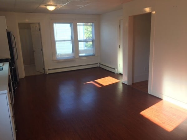 664 Humphrey St in Swampscott, MA - Building Photo - Building Photo