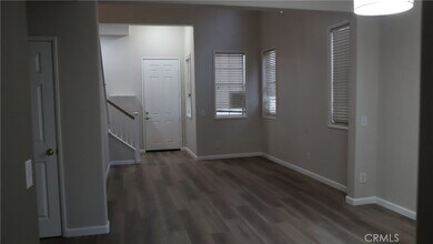 3722 Almansa Way in Perris, CA - Foto de edificio - Building Photo