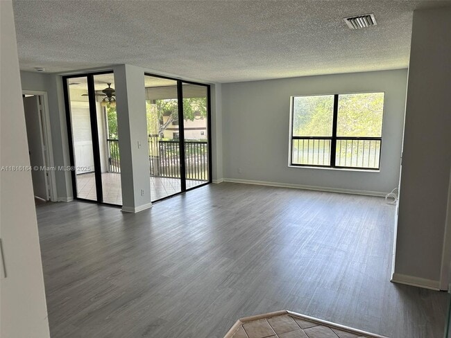 2526 Carambola Cir N in Coconut Creek, FL - Building Photo - Building Photo