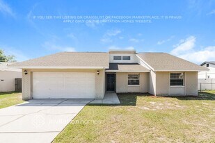 341 Santiago Ct in Lakeland, FL - Building Photo