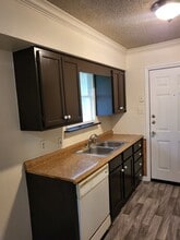 244 River Oaks Cir in Lancaster, TX - Building Photo - Building Photo
