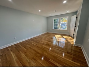 73 Welland Ave in Irvington, NJ - Building Photo - Building Photo