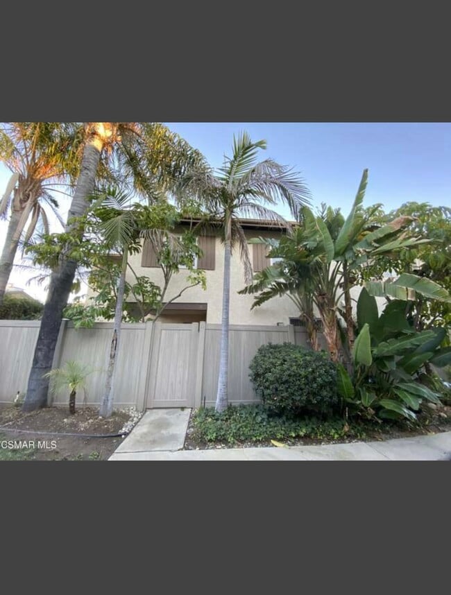 10341 Canoga Ave Rentals in Chatsworth, CA