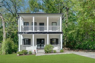 2115 Cavanaugh Ave SE in Atlanta, GA - Building Photo