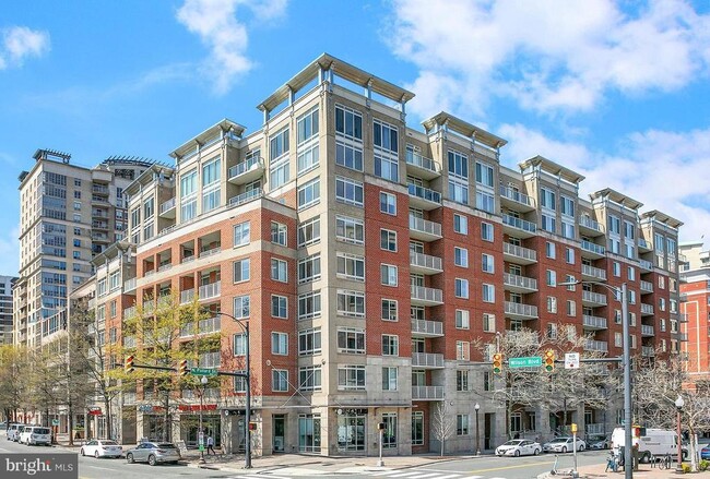 property at 820 N Pollard St