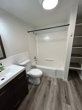 1838 Spohn Ave in Madison, WI - Foto de edificio - Building Photo