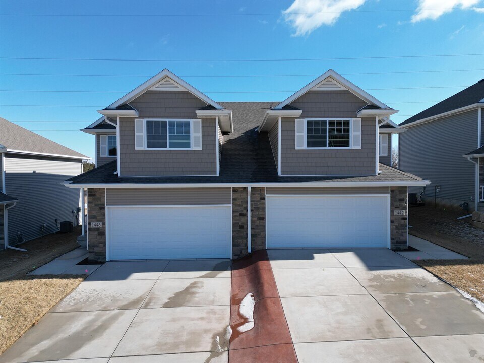 1442 Cedar Cv Rd in Lincoln, NE - Building Photo