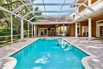704 Berrocales De Avila in Tampa, FL - Building Photo - Building Photo