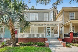 311 W 39th St in Savannah, GA - Building Photo