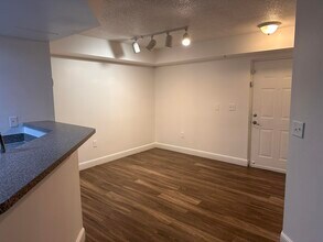 3685 NW Adriatic Ln in Jensen Beach, FL - Building Photo - Building Photo