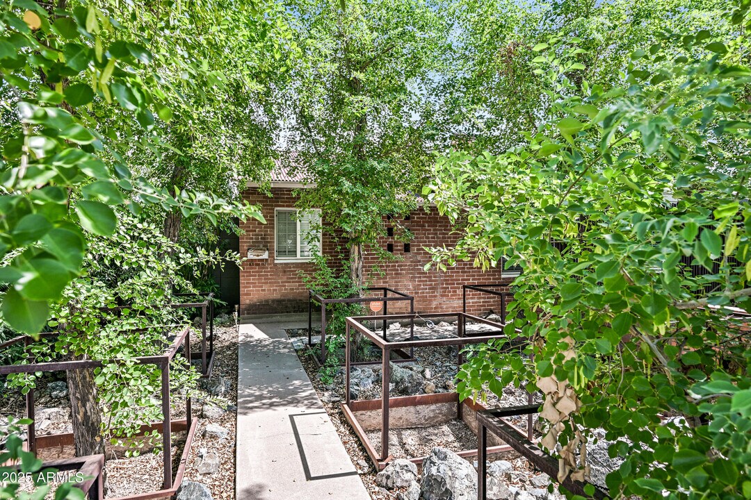 2711 N 7th St in Phoenix, AZ - Building Photo