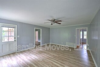 1011 Miller Rd in Greenville, SC - Building Photo - Building Photo