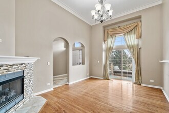1509 Lake Ridge Ct in Mundelein, IL - Building Photo - Building Photo
