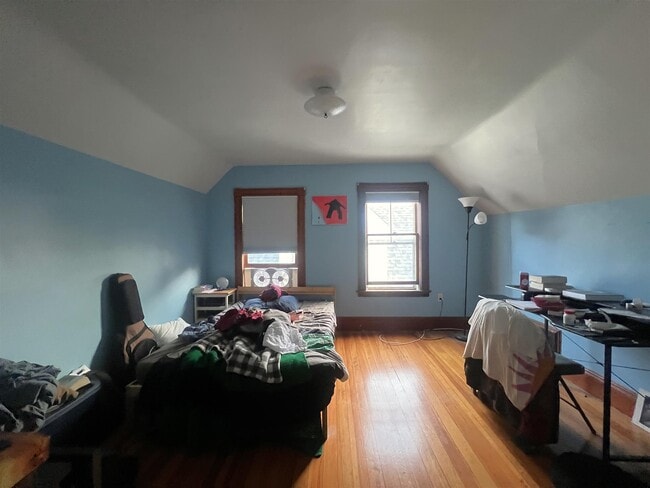 95 Bartlett St, Unit 3 in Somerville, MA - Building Photo - Building Photo
