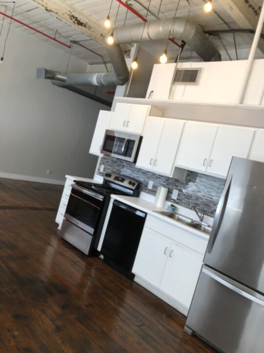 301 Bradley St in Carrollton, GA - Building Photo